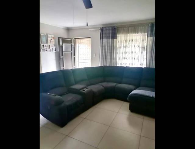 2 BEDROOM PROPERTY TO RENT IN UMLAZI CC